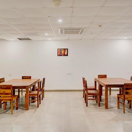 Townhouse Delight Inn Gurgaon Exteriör bild