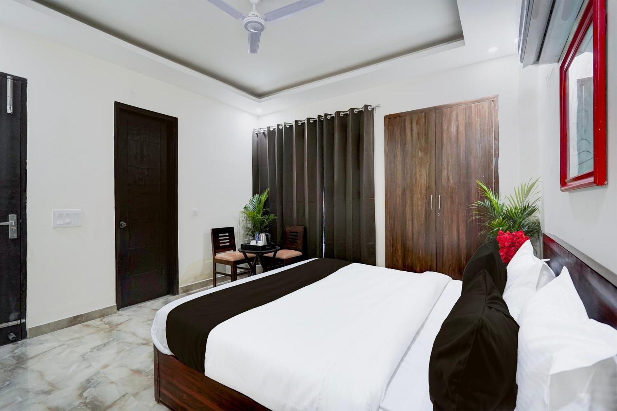 Townhouse Delight Inn Gurgaon Exteriör bild