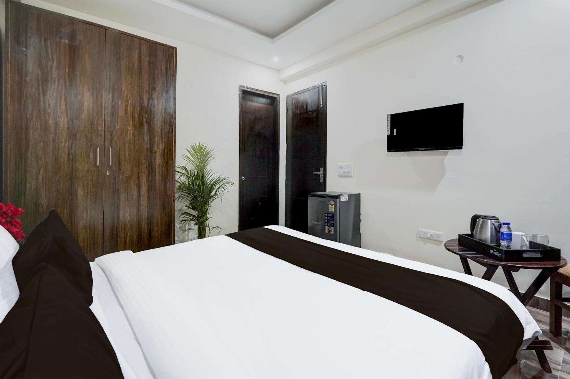 Townhouse Delight Inn Gurgaon Exteriör bild