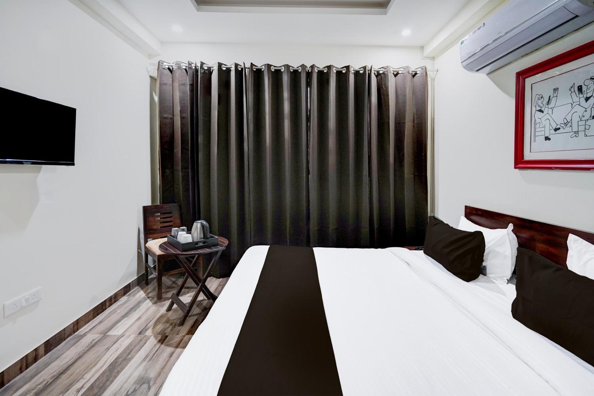Townhouse Delight Inn Gurgaon Exteriör bild