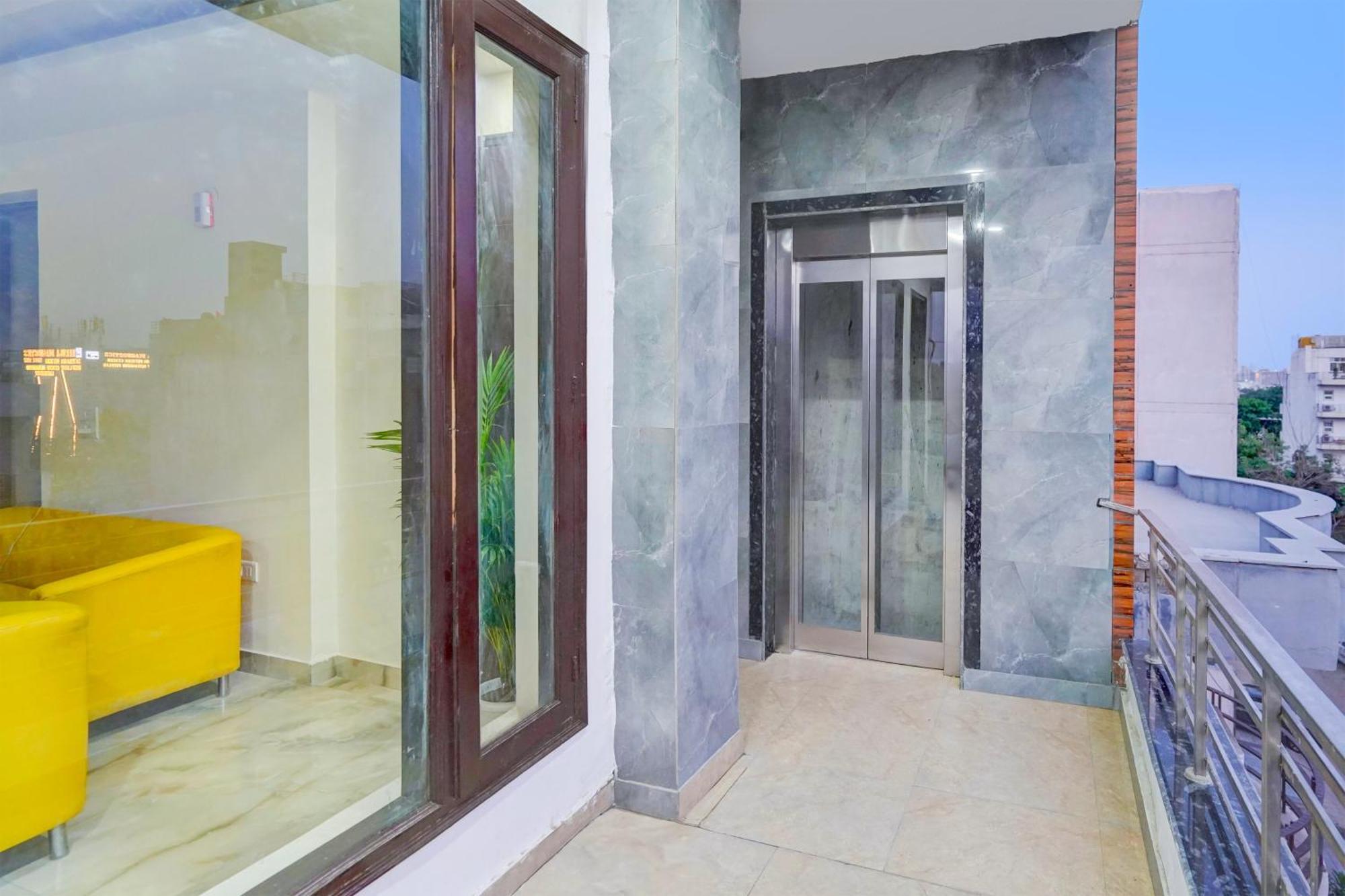 Townhouse Delight Inn Gurgaon Exteriör bild