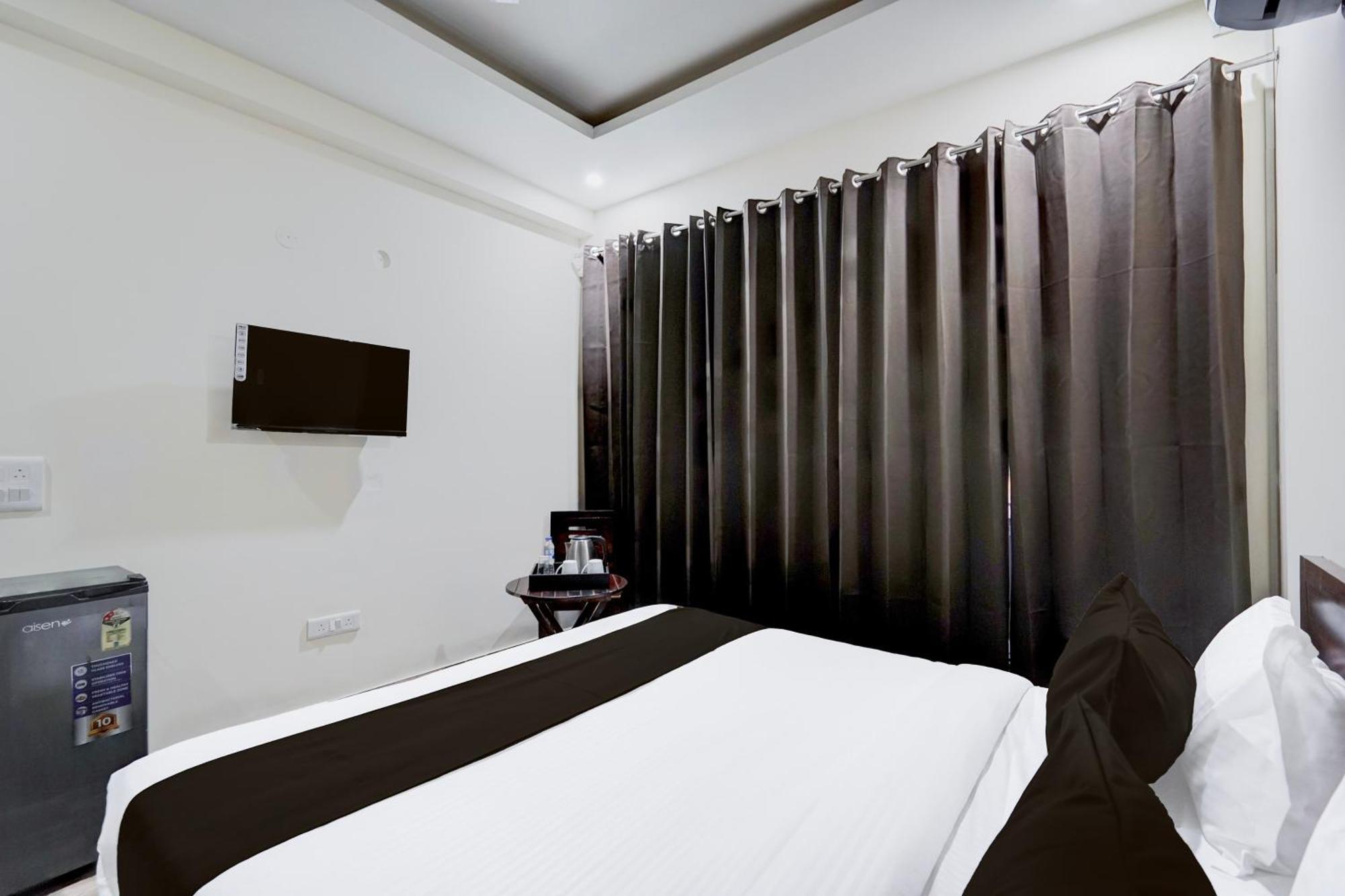 Townhouse Delight Inn Gurgaon Exteriör bild